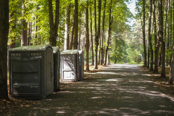 Best Porta potty delivery and setup  in Streator, IL