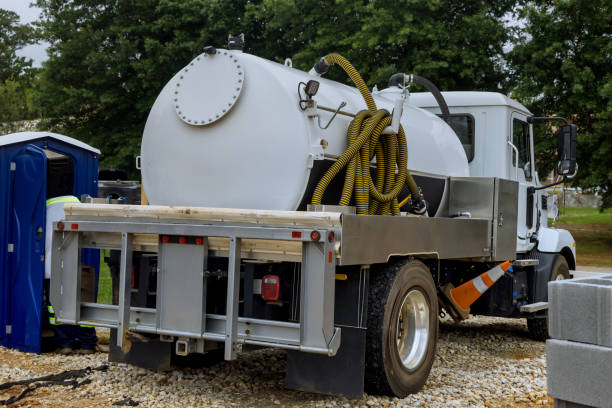 Best Portable restroom trailer rental  in Streator, IL